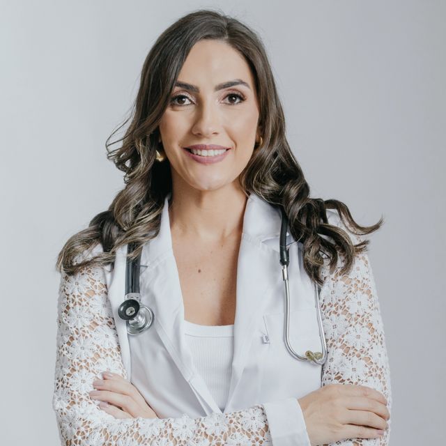 Josimara Silva Schayder , Oftalmologista Carangola