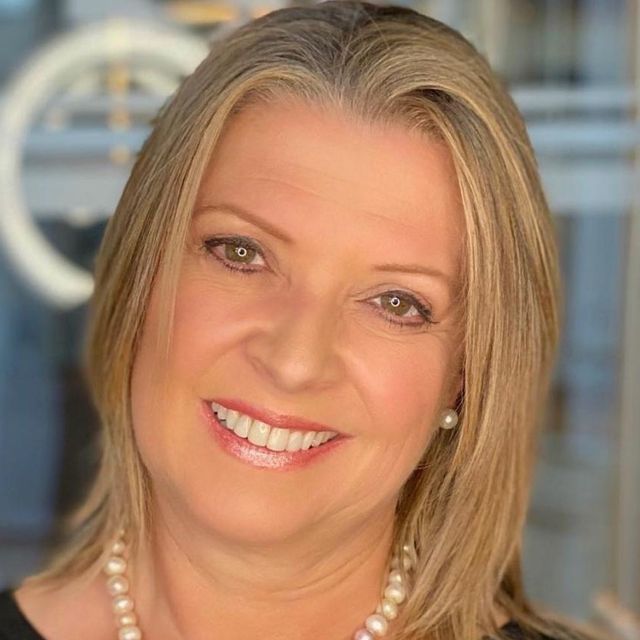 Gabriela Laserna, Odontólogo Bogotá