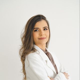 Ampliar imagem: Camila Teles Barrel, Oftalmologista Rio Das Ostras