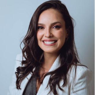 Dra. Gisele Mota Diniz