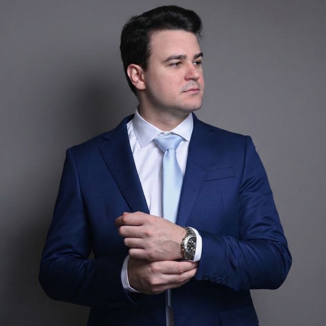 Lucas Ricardo, Médico clínico geral Coxim