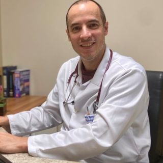 Ampliar imagem: Danilo Ramos Cunha, Nefrologista Londrina