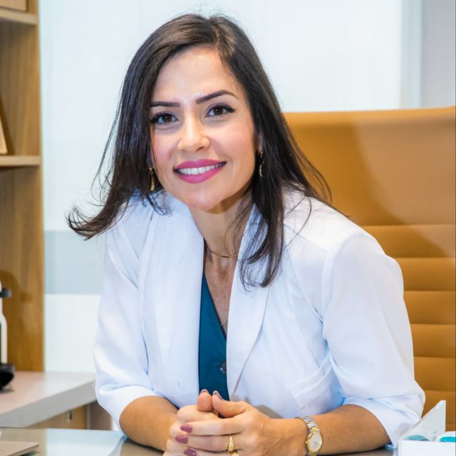 Priscilla Mello Abelha, Reumatologista Araruama