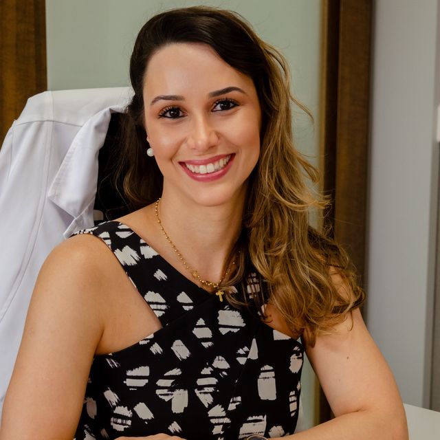 Ana Carolina Pires, Oncologista Rio de Janeiro