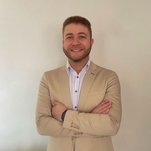Mário Sérgio  Soares de Paula , Cirurgião plástico Belo Horizonte