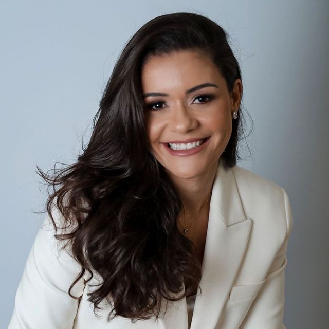 Lays Lindolpho, Reumatologista Campos Dos Goytacazes