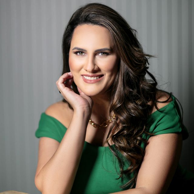 Juliana Hasse, Dermatologista Itajaí