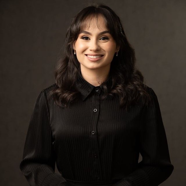 Lauren  Neumann , Dentista Ponta Grossa