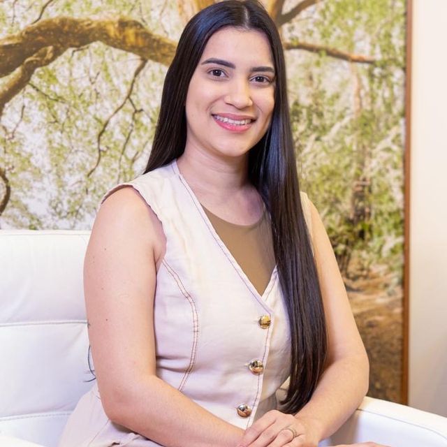 Cindy Wurdel, Médico clínico geral Londrina