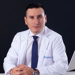 Acercar imagen: Jenrry Pastor Mirez, Traumatólogo y Ortopedista San Borja