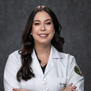 Yasmim  Terllizie Rodrigues Lopes Dias, Médico clínico geral Rio de Janeiro