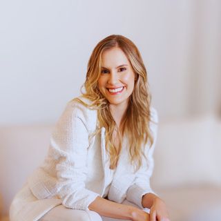 Marcela Mendes Villela Junqueira, Dermatologista Juiz de Fora