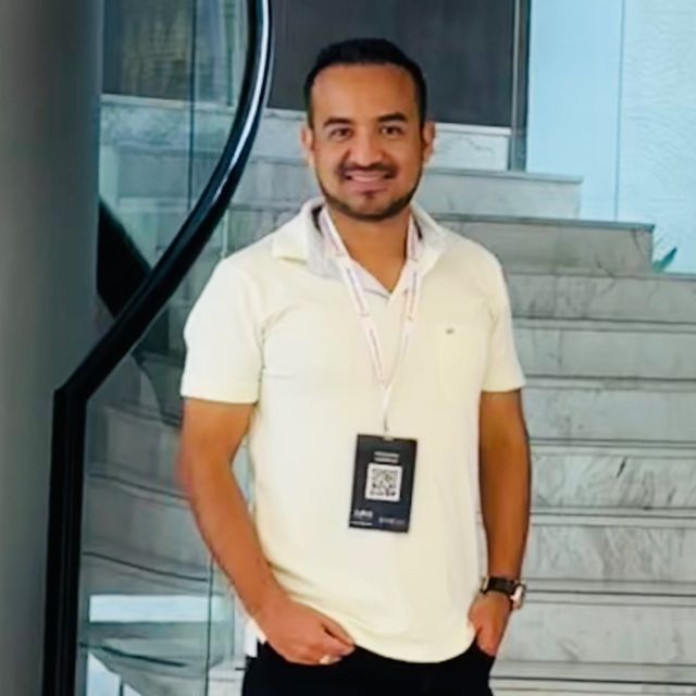 Juan Peralta, Dentista Los Olivos