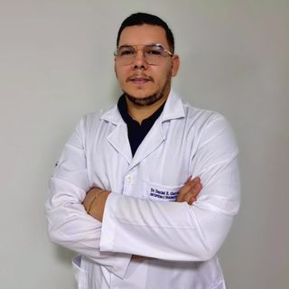 Acercar imagen: Daniel Enrique García Henao, Ortopedista y Traumatólogo Cartago