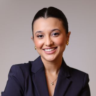 Giovana Pultrini, Dermatologista Goiânia