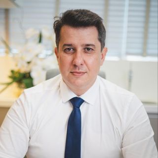 Júlio Evangelista, Cirurgião buco-maxilo-facial Brasília