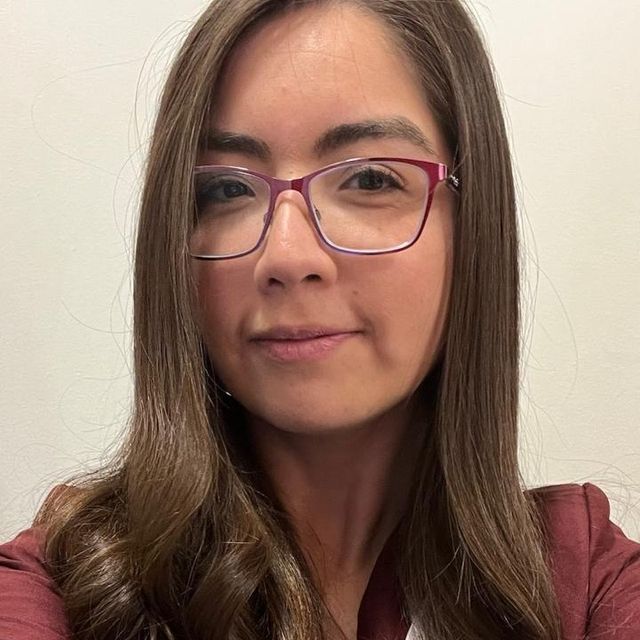 Denise Rocha Troncoso, Tecnólogo médico Los Ángeles