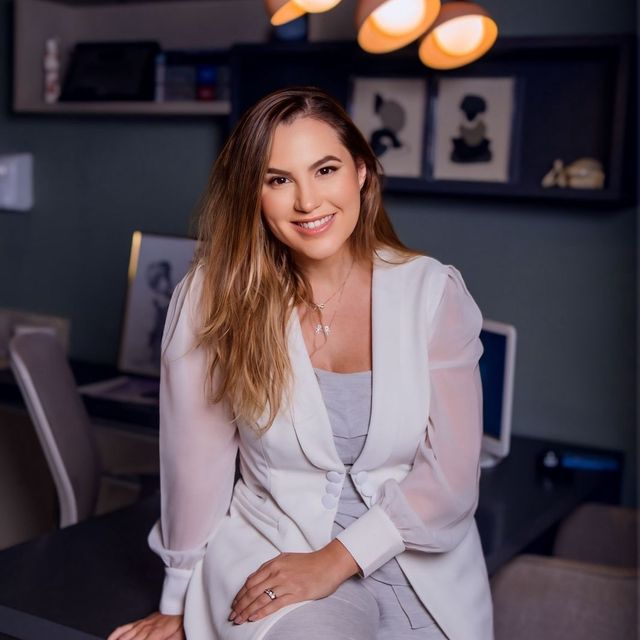 Michelly de Moraes Costa e Paula, Cirurgião vascular Cuiabá