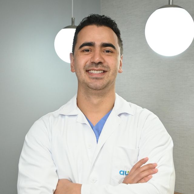 Ossian Gabriel Fuentes Diaz, Cirujano Oncólogo Montería