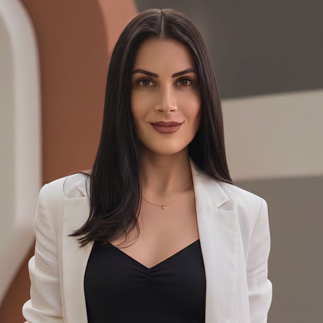 Flora Martinez, Especialista em Biomedicina Campo Grande