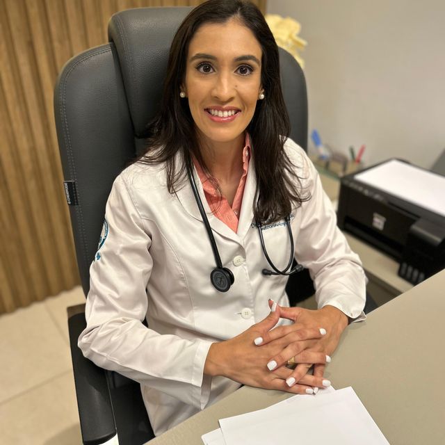 Isabela Amui, Endocrinologista Bauru