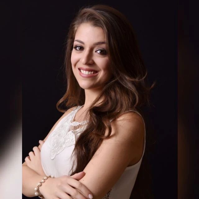 Gabriela Lorencini, Cirurgião geral Santos