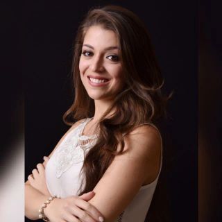 Ampliar imagem: Gabriela Lorencini, Cirurgião geral Santos