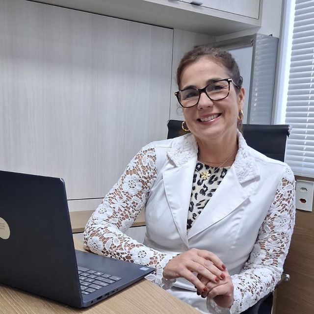 Diana Galvão Ventura, Infectologista Niterói