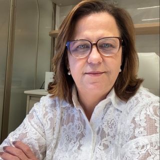 Elizabeth Uhl, Oncologista Campos Dos Goytacazes