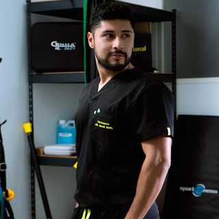 Acercar imagen: Julian Vianchá Mariño, Fisioterapeuta Sogamoso