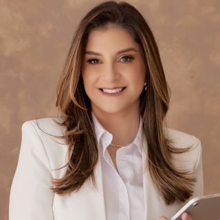 Vívian Cleto, Nutricionista Curitiba