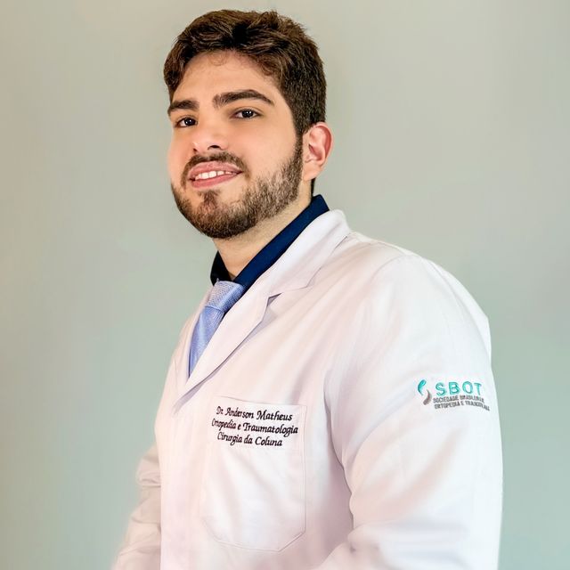 Anderson Matheus Medeiros De Araújo, Ortopedista - Traumatologista São Luís
