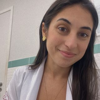 Ana Carolina Queiroz, Generalista Petrópolis