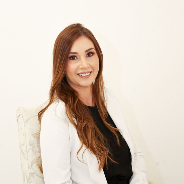 Lorena Dornelas Pereira, Nefrologista Coromandel
