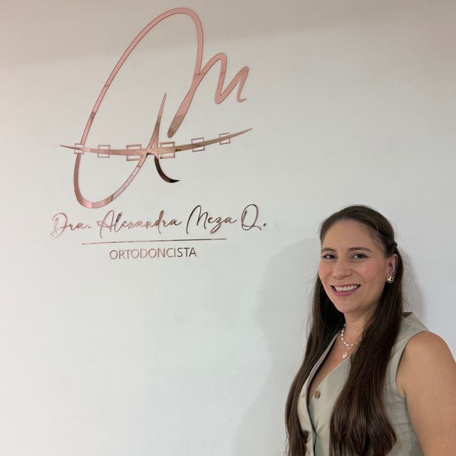 Alexandra Meza Quintana, Ortodoncista Ibagué