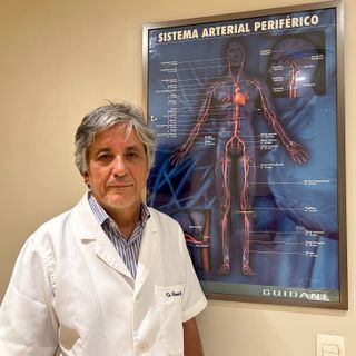 Dr. Roberto Young Junior