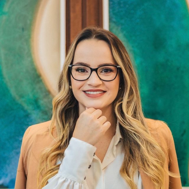 Sara Reis de Paula, Ortopedista - Traumatologista Jaú