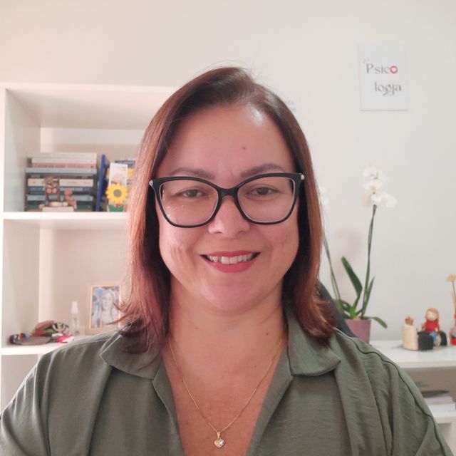 Vanessa Korkiewicz, Psicólogo Pomerode