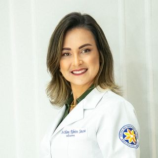 Dra. Poliany Ribeiro Souza