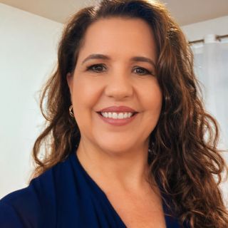 Dra. Renata Bittencourt