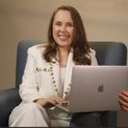 Dra. Larissa  Almondes da Luz