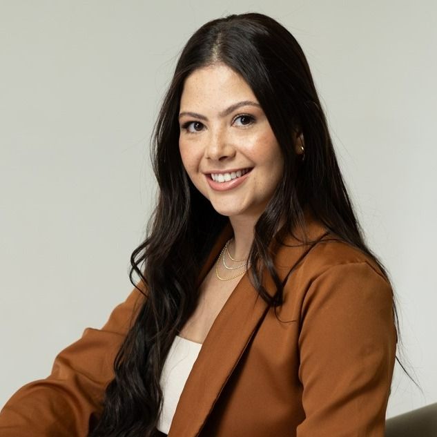 Giovanna  dos Santos Flora Heringer, Pediatra Manhuaçu