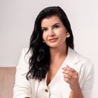 Dra. Stephanie  Carneiro de Novaes