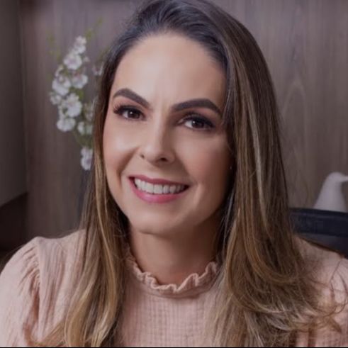 Cristiane Junqueira de Carvalho, Médico clínico geral Belo Horizonte