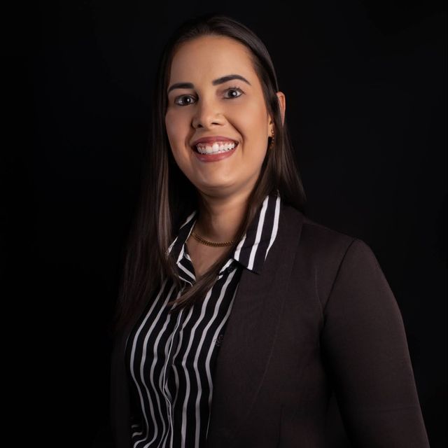 Roberta Lorena Bahia de Oliveira, Gastroenterologista Salvador