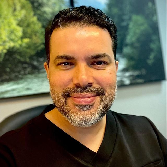 Lawrence  Aquilles Paixão Garcia , Ortopedista - Traumatologista Uberlândia