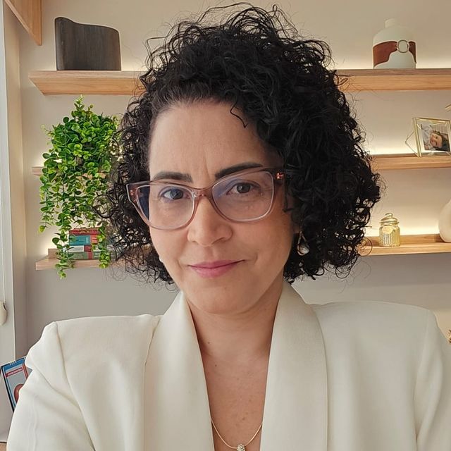 Fabiana Da Silva Olivetti, Hepatologista Rio de Janeiro