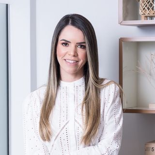 Dra. Paula Nunes Cordeiro