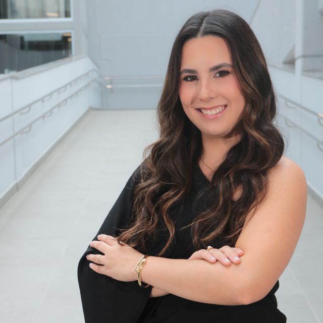 Júlia Pinto Fidalgo Salgado , Médico clínico geral Guarujá