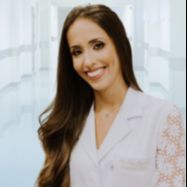 Thais Figueiredo Araújo, Gastroenterologista Serro